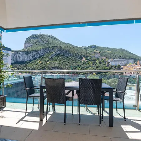 Britain In The Sun At Luxurious Ocean Village *